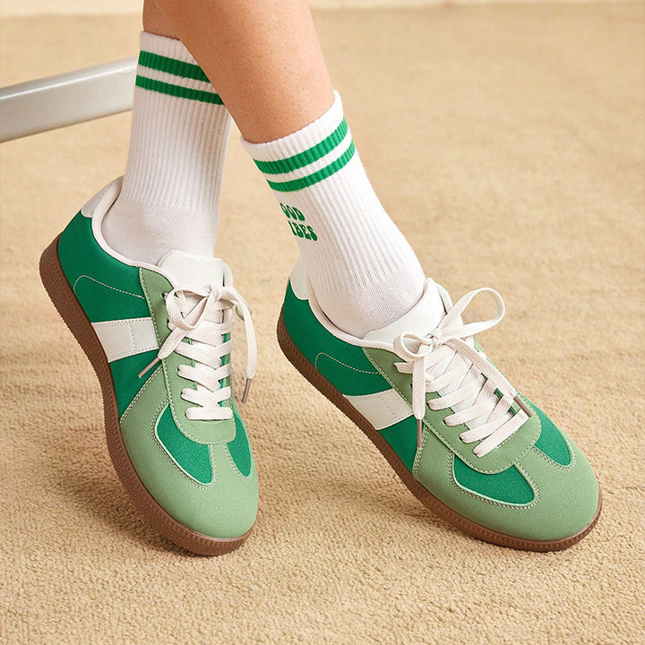 Avella Sneakers