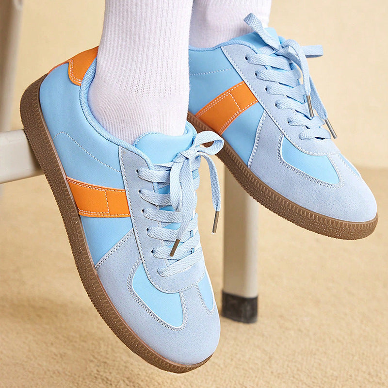 Avella Sneakers