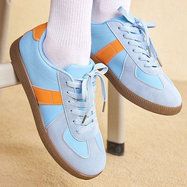 Avella Sneakers