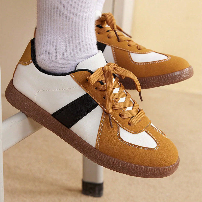 Avella Sneakers