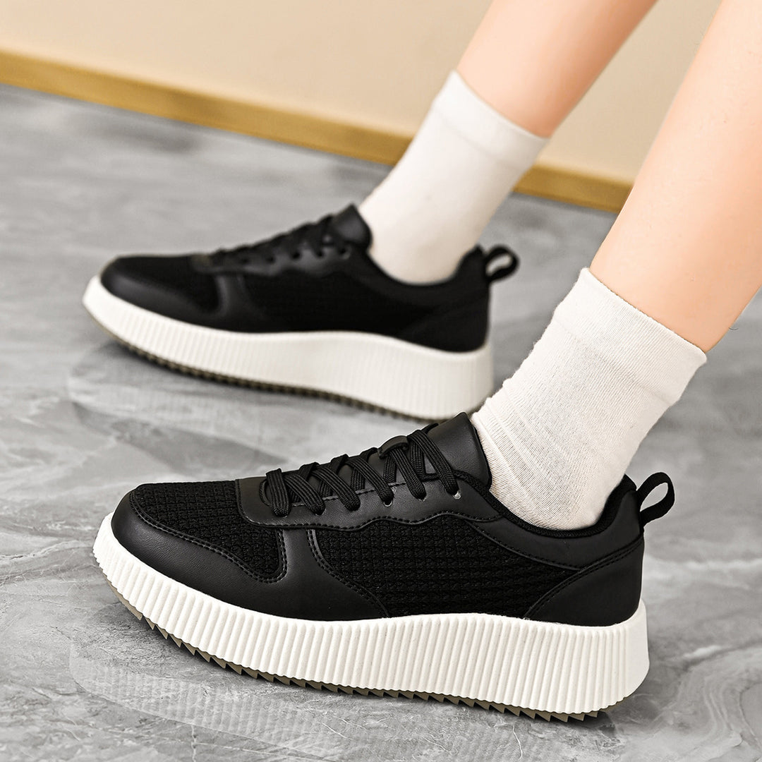Velia Women's Sneakers