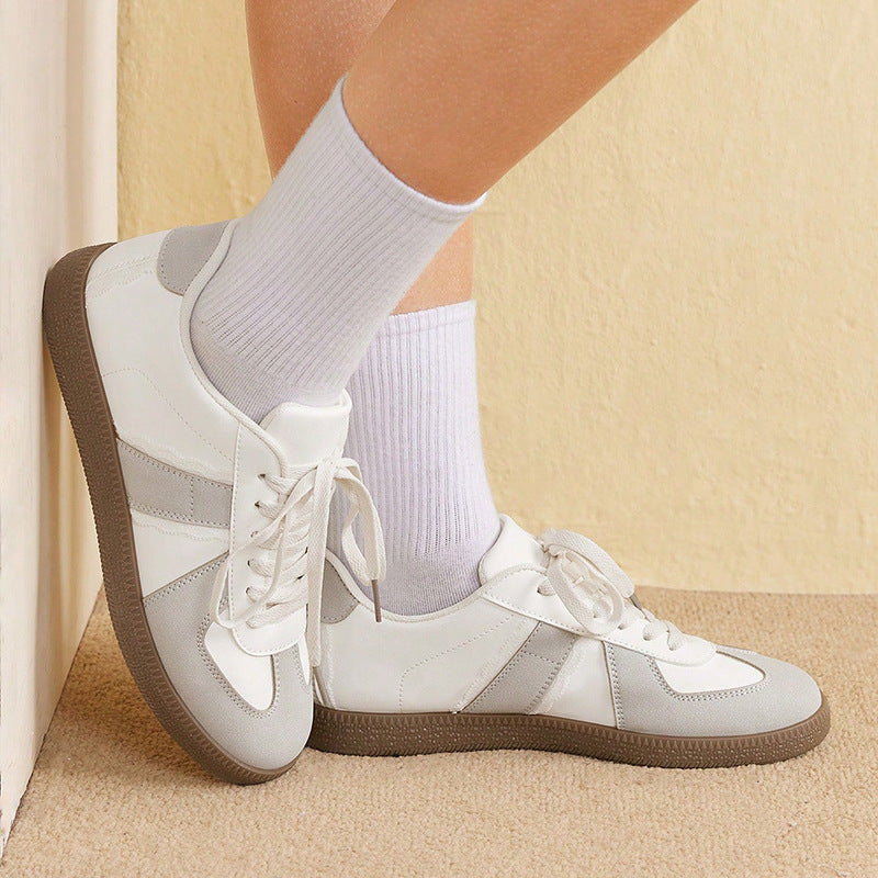 Avella Sneakers
