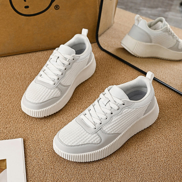 Velia Women's Sneakers
