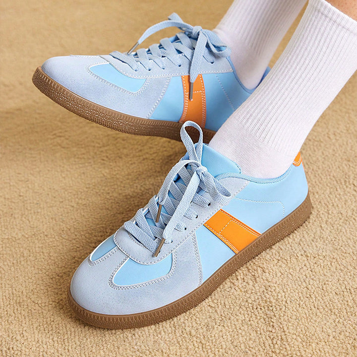 Avella Sneakers