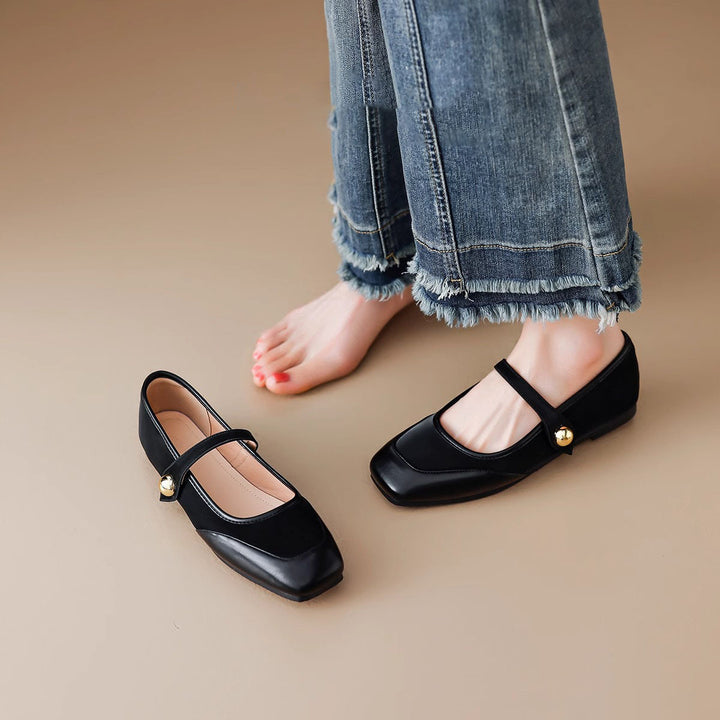 Della Flats