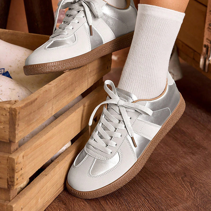 Avella Sneakers