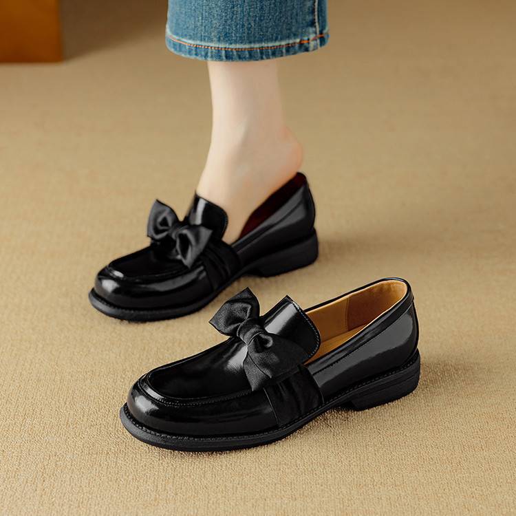 Noemi Genuine Leather Bow Loafers