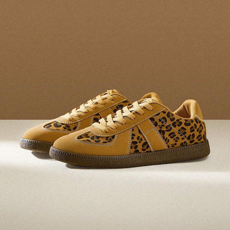 Avella Sneakers