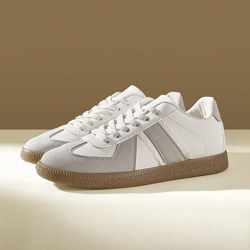 Avella Sneakers