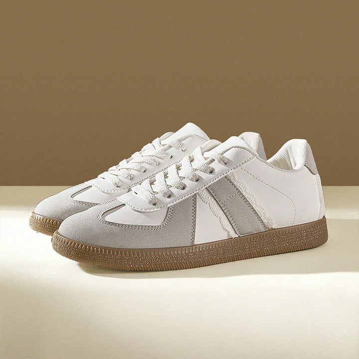 Avella Sneakers