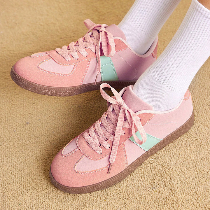 Avella Sneakers