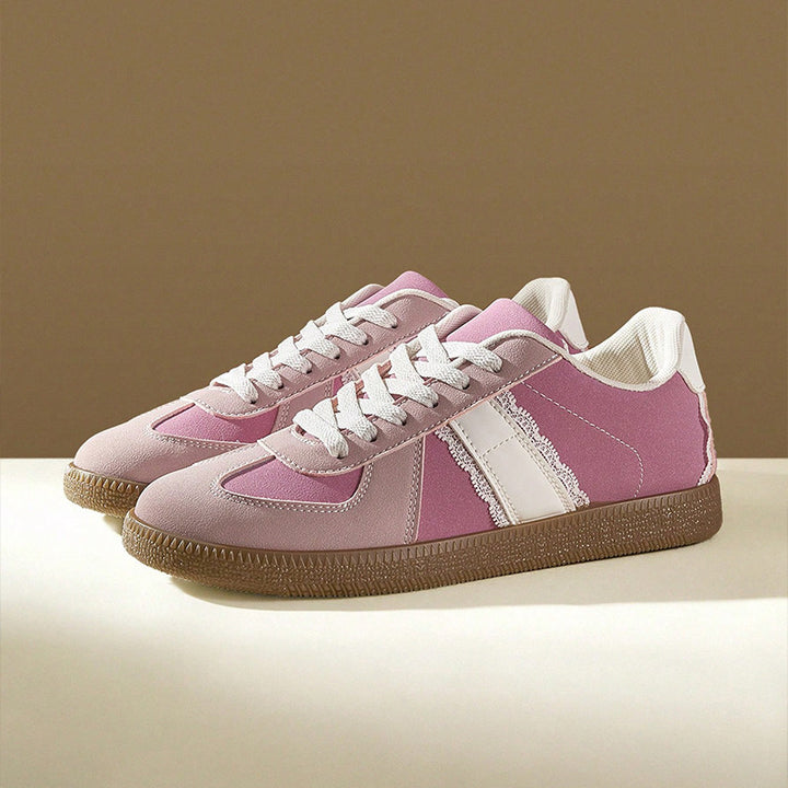 Avella Sneakers
