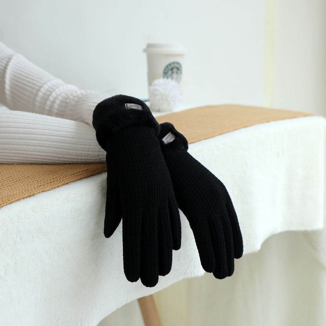 Velmora Velvet Gloves