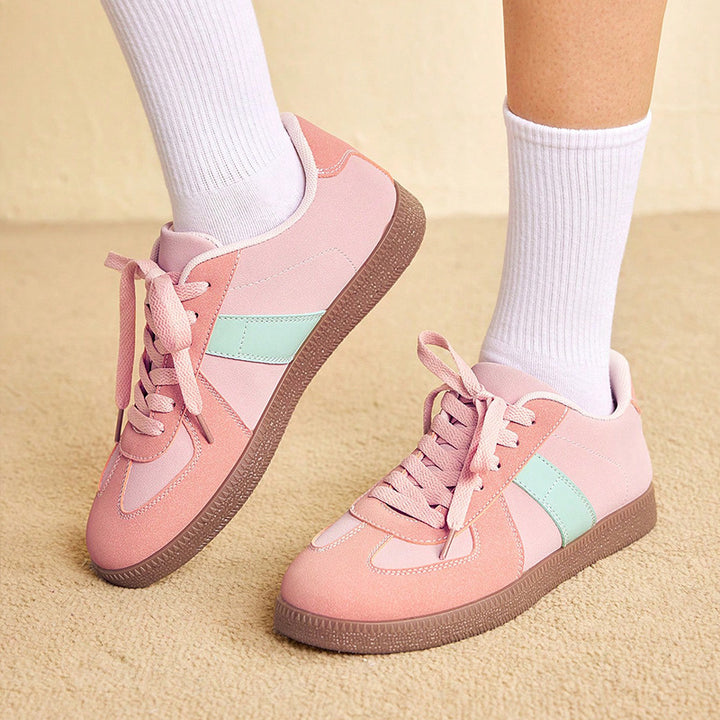 Avella Sneakers